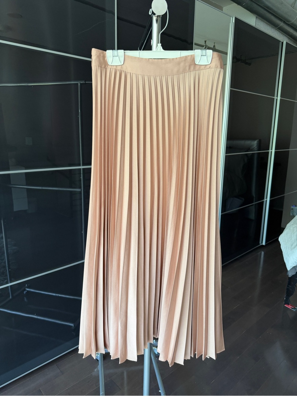 Forever New Blush Pleated Maxi Skirt